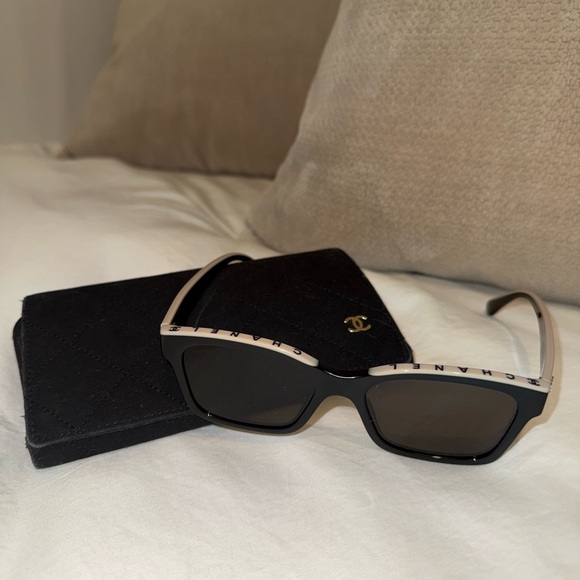 CHANEL square sunglasses main image 9